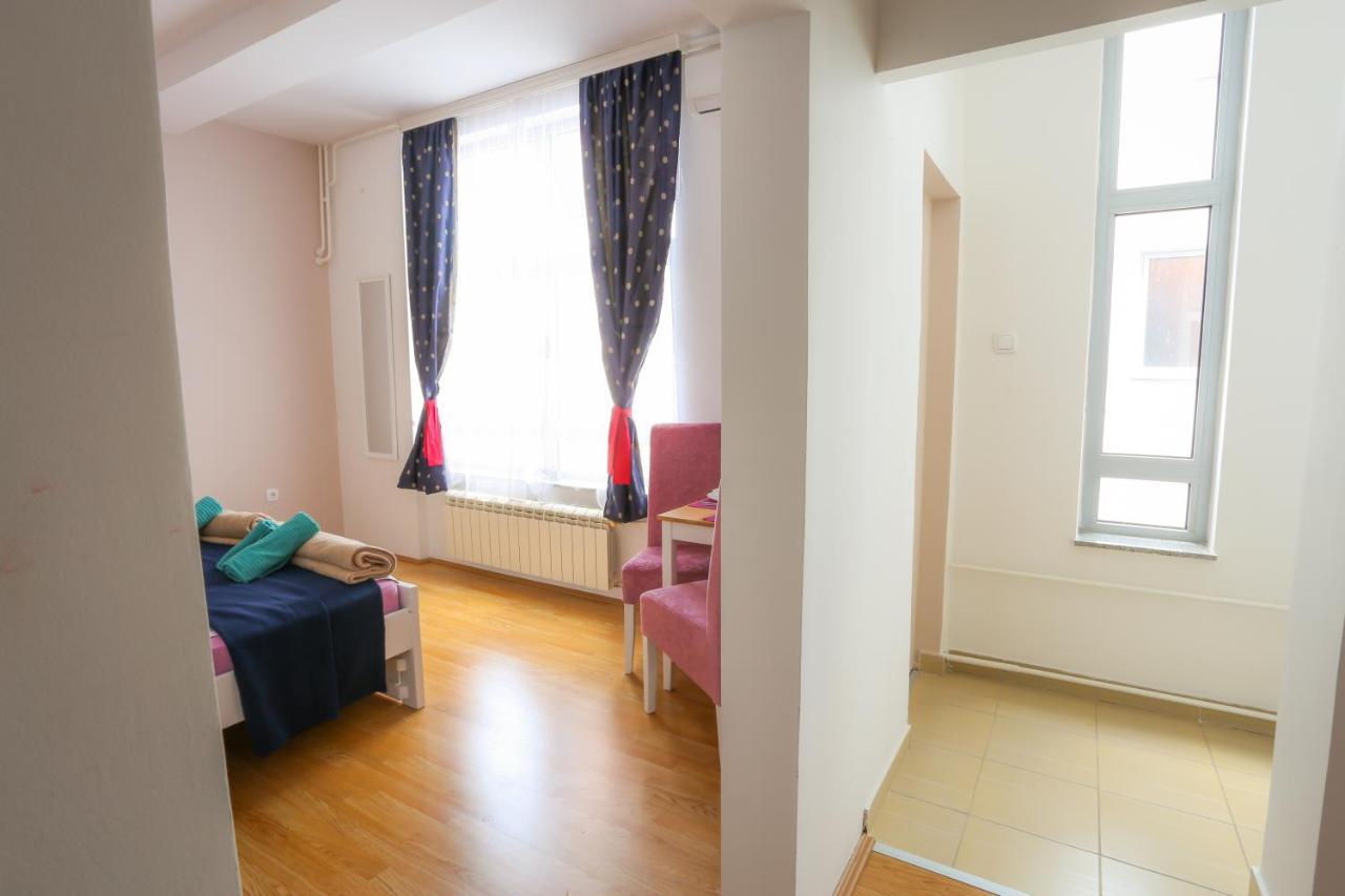 Studio Apartman Ld U Strogom Centru Nowy Sad Zewnętrze zdjęcie